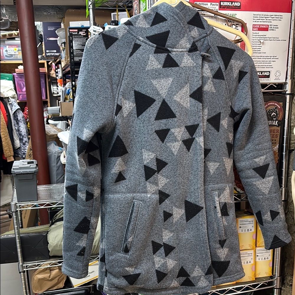North Face Gray and Black Geometric Pattern Knitted Coat